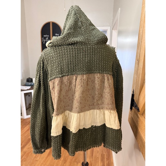 POL Olive Green Cropped Boho Hoodie Sweater Floral Tiered Gauze UWT604 Large - Picture 4 of 6